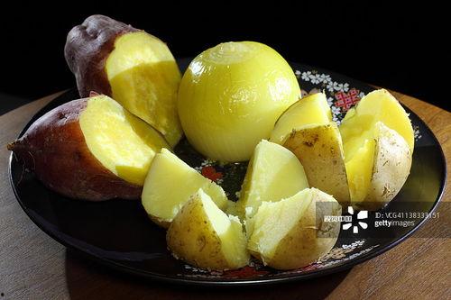 土豆本薯吃瓜,土豆本薯的奇妙吃瓜之旅